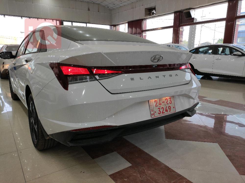 هیوندای ئەلەنترا